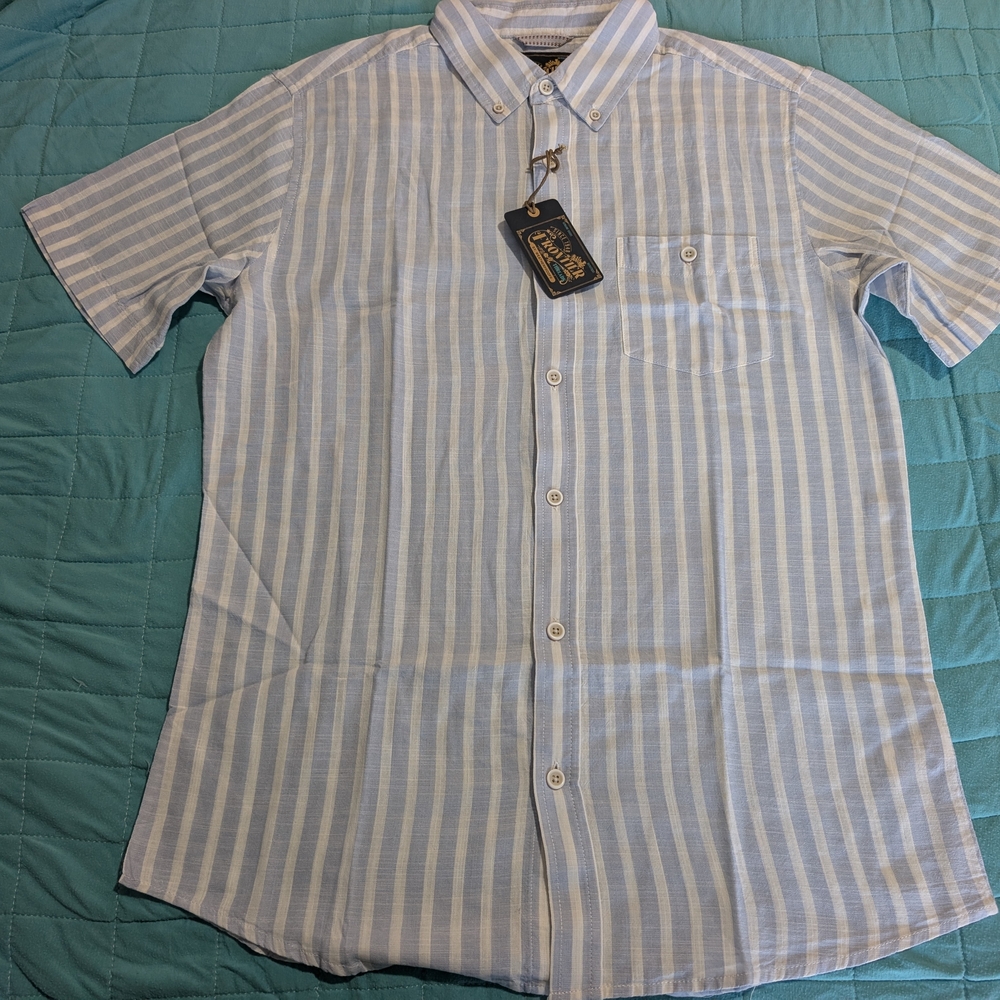 Weatherproof Light Blue and White Striped Short-Sleeve Button-Down Shirt